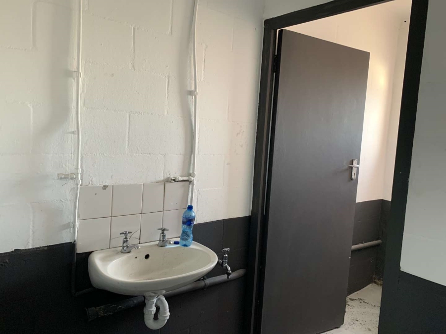 To Let commercial Property for Rent in Epping Industrial Western Cape